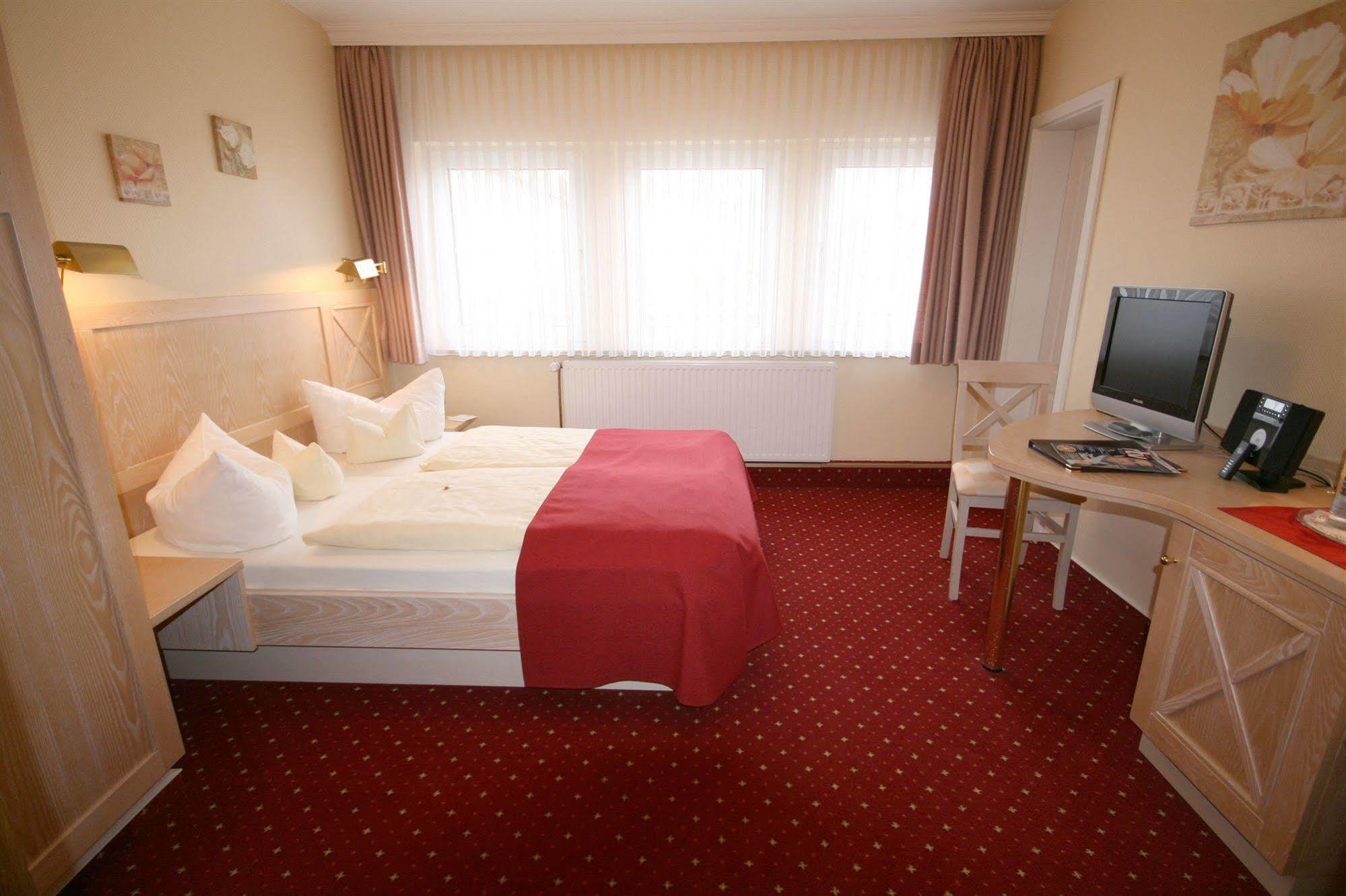 Hotel Acht Linden Эгесторф Экстерьер фото