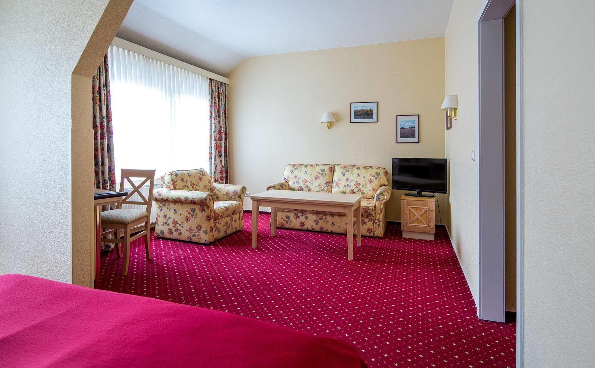 Hotel Acht Linden Эгесторф Экстерьер фото